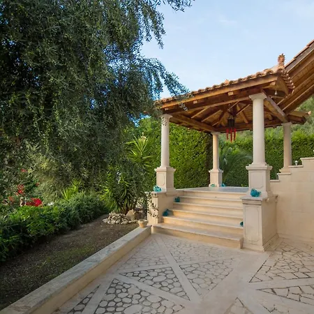 Tatiana Luxury Apartment With Private Pool By Gigi Star Zakynthos Town Exterior photo