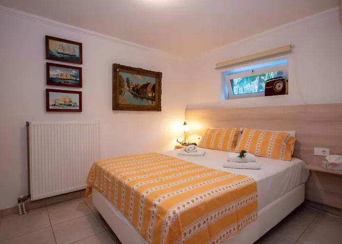 Tatiana Luxury Apartment With Private Pool By Gigi Star