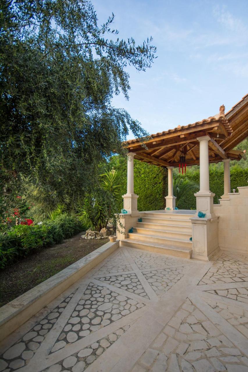 Apartment Tatiana Luxury With Private Pool By Gigi Star *
